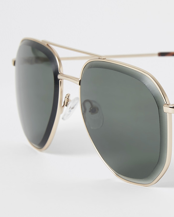 Gold colour beleved aviator sunglasses