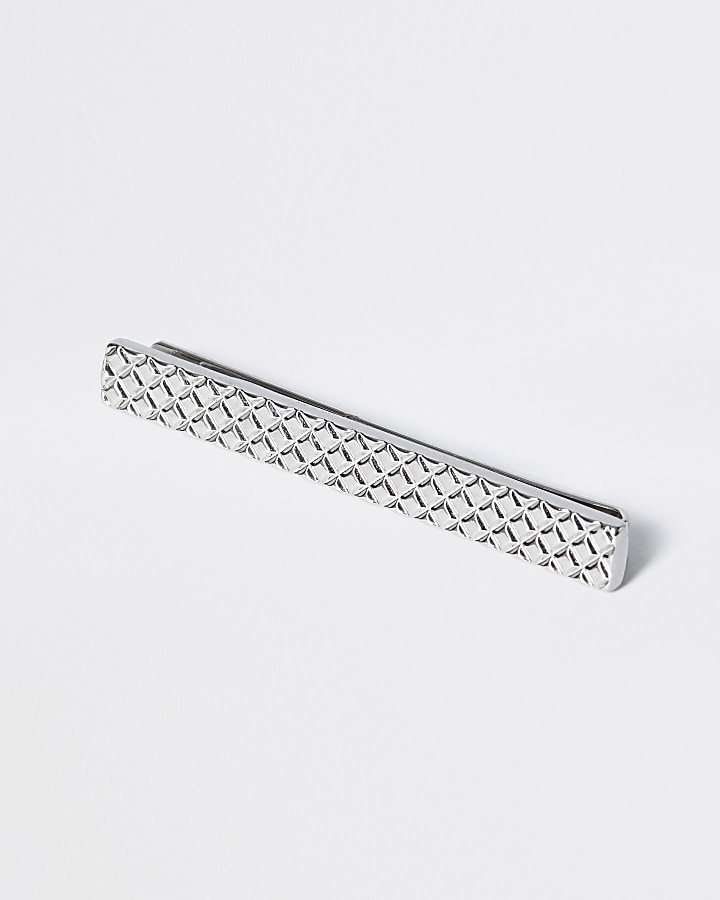 Silver tone quilted embossed tie pin