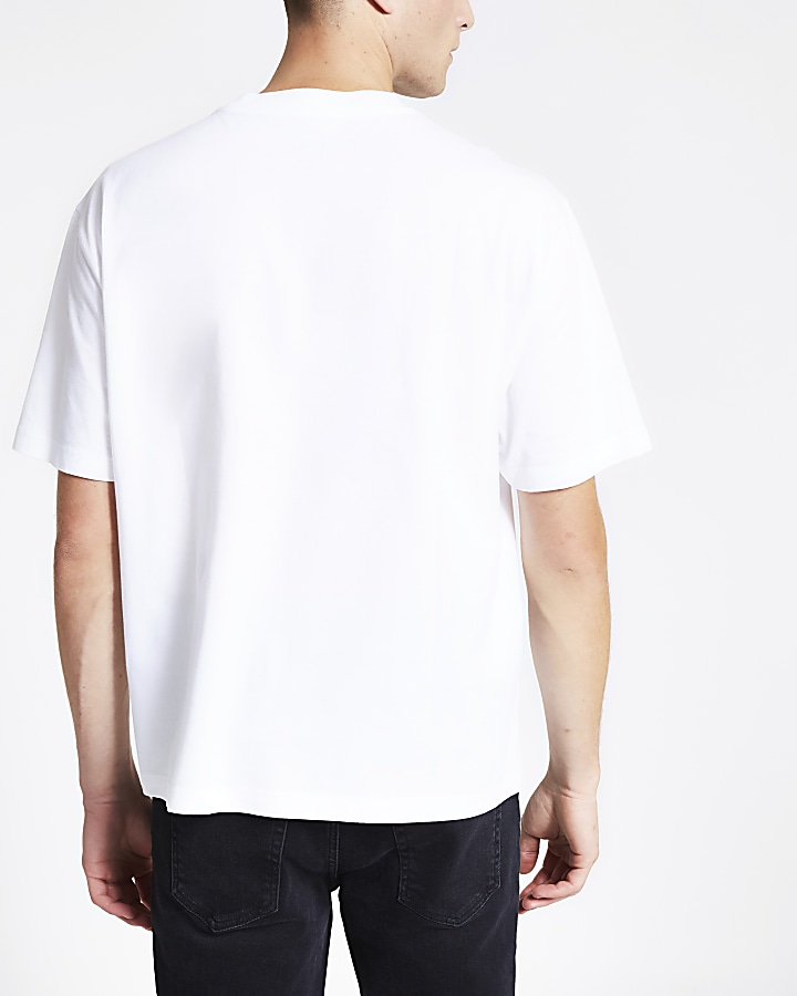 White short sleeve boxy T-shirt