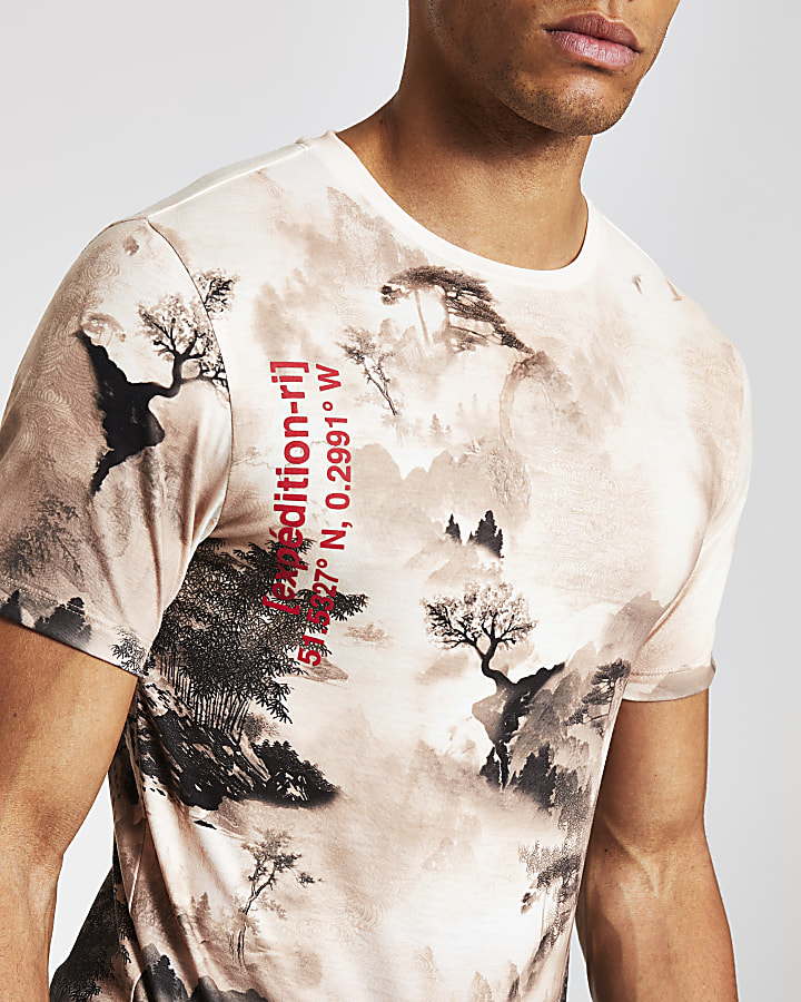 Stone landscape printed slim fit T-shirt