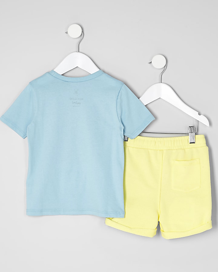 Mini boys blue T-shirt and shorts outfit