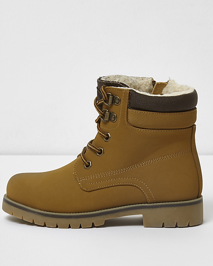 Boys tan cleated lace-up worker boots