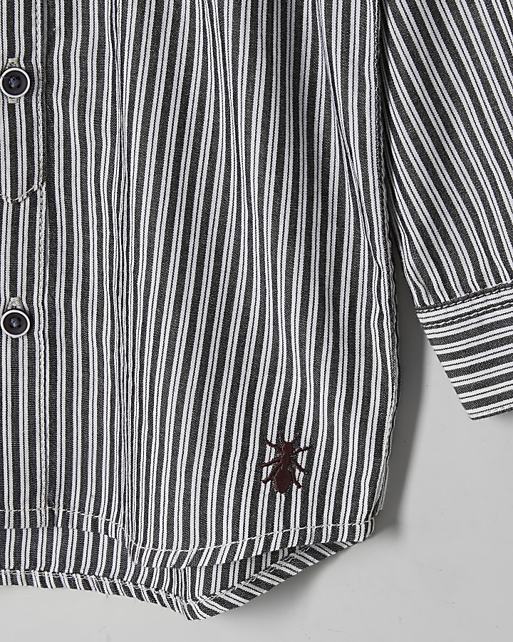 Mini boys dark grey stripe bug hem shirt