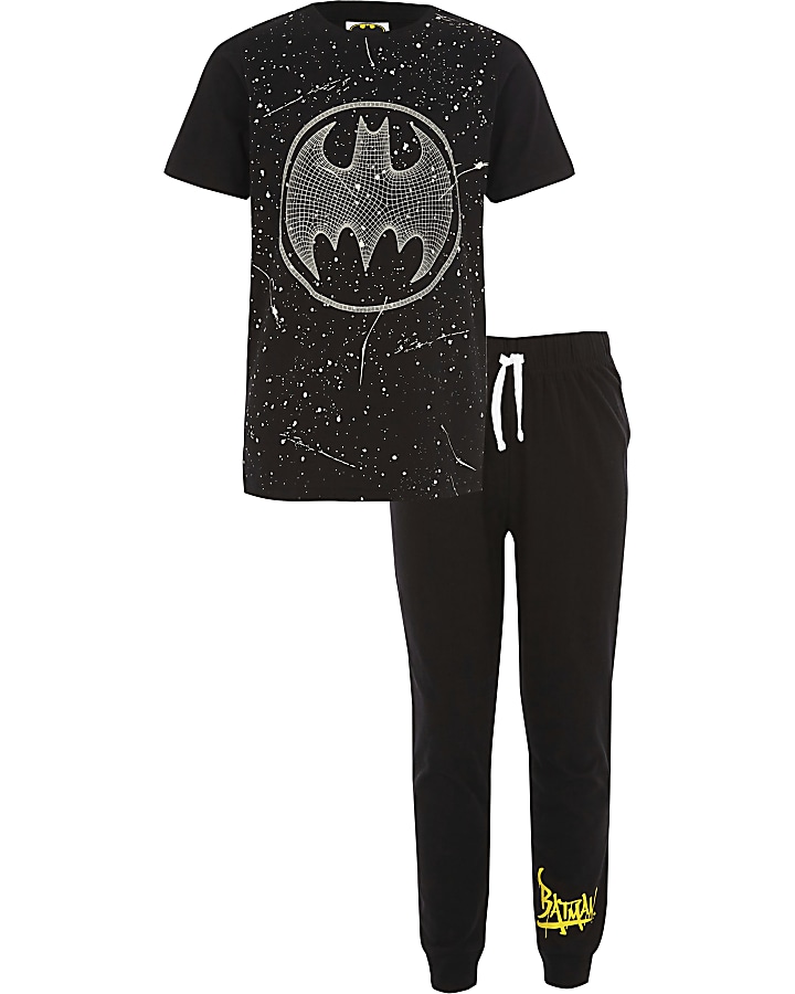 Boys black Batman print pyjama set