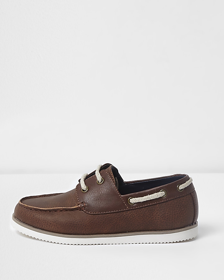 Boys brown lace-up boat shoes