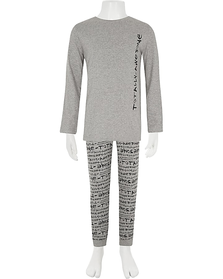 Boys grey ‘totally awesome’ print pyjama set
