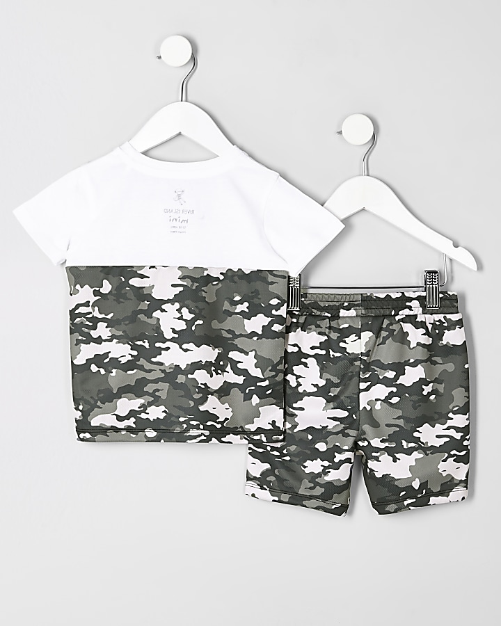 Mini boys white camo ‘loyalty’ T-shirt outfit