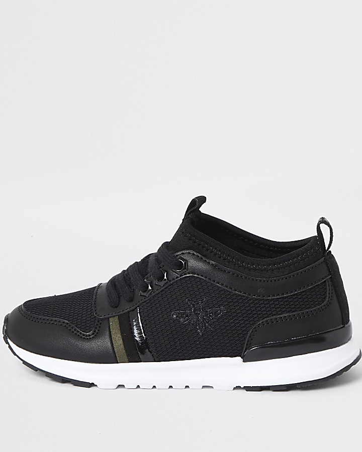 Boys black wasp runner trainers