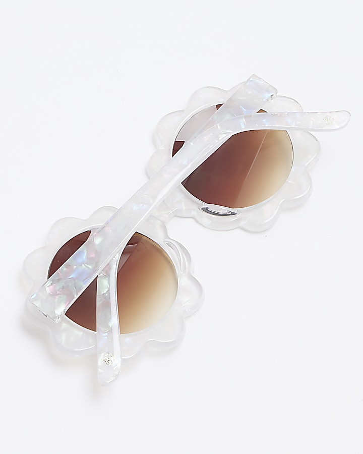 Girls white pearl flower sunglasses
