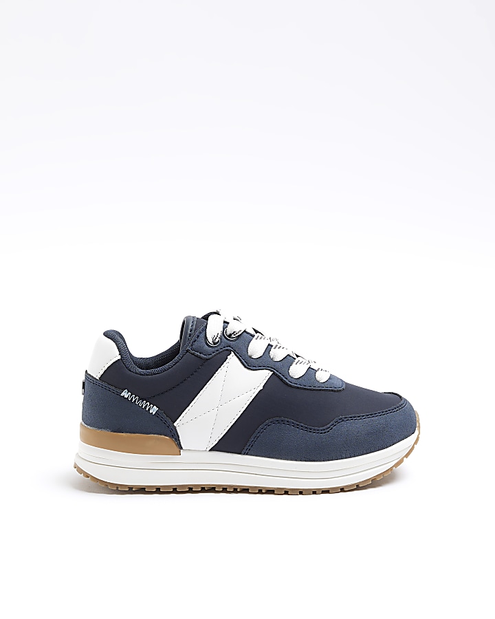 Smart best sale navy trainers