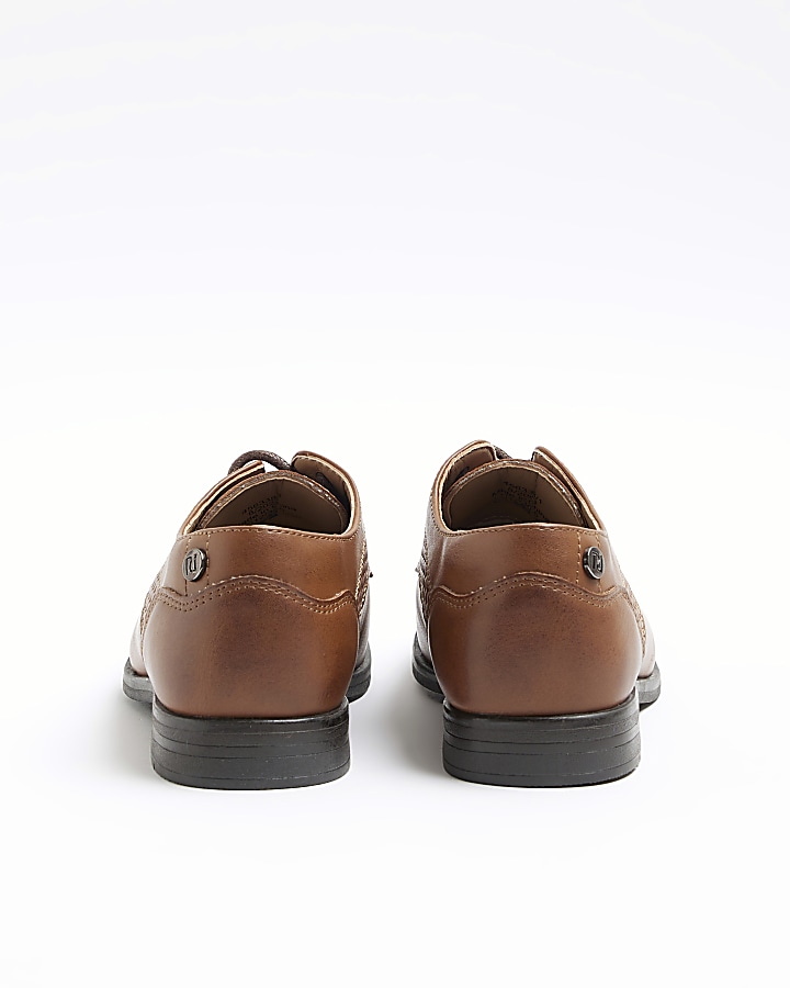Brown wide fit point toe smart shoes