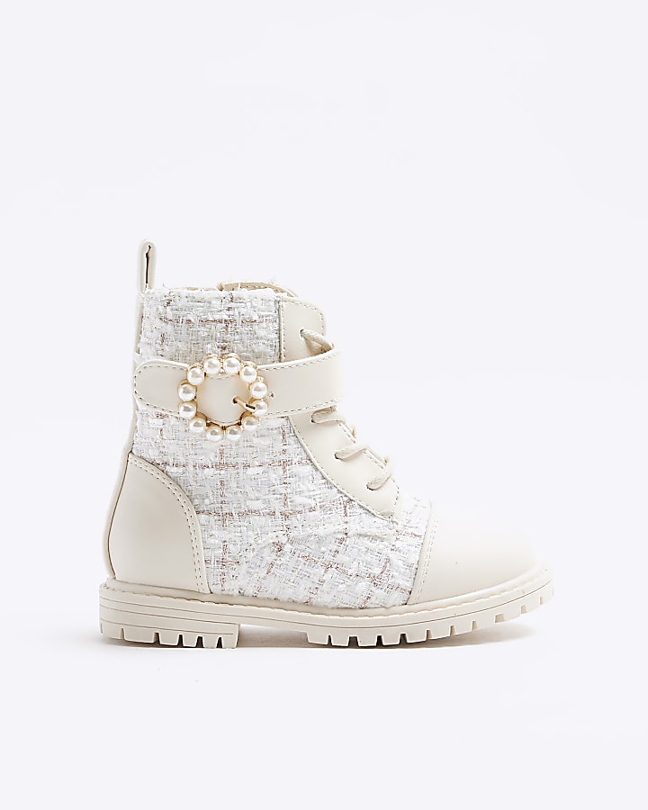 Mini girls cream boucle pearl buckle boots