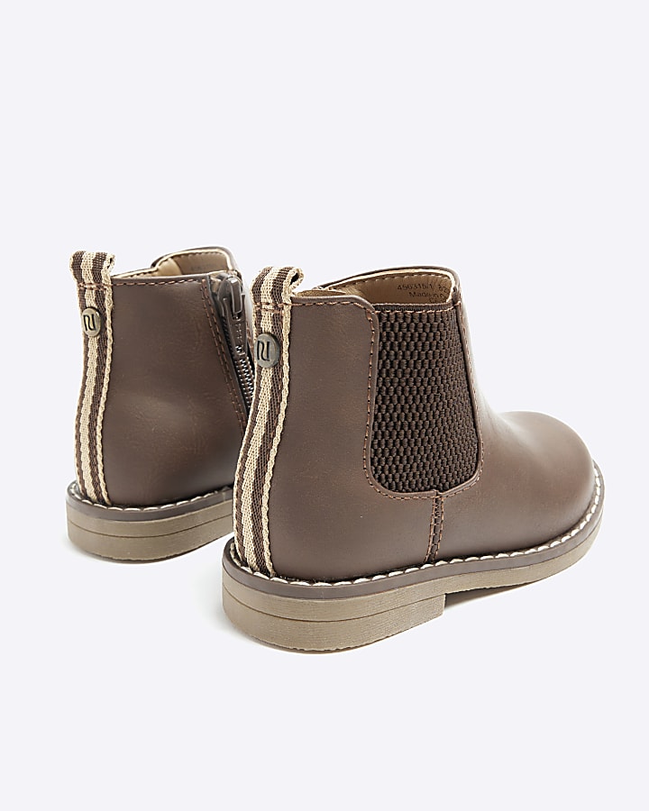 Mini boys brown Chelsea boots River Island