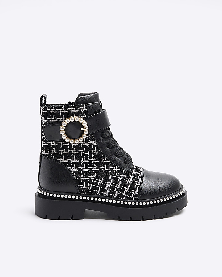 Girls black boucle pearl buckle boots