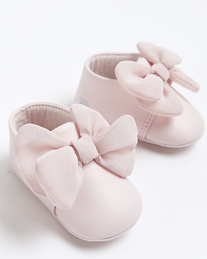 Baby girls pink bow booties