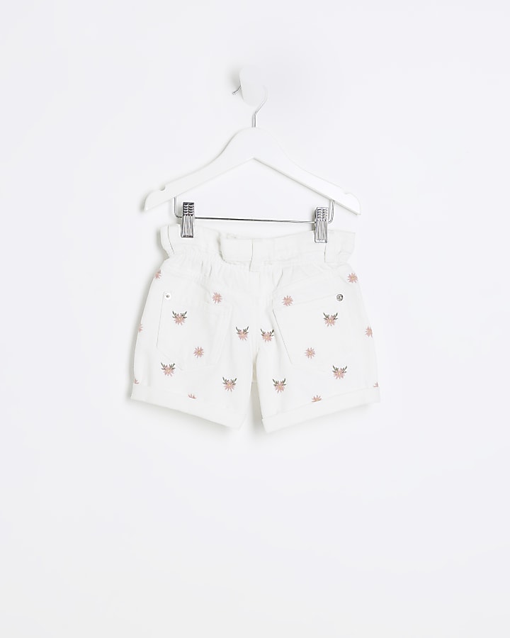 Mini girls white floral embroidered shorts