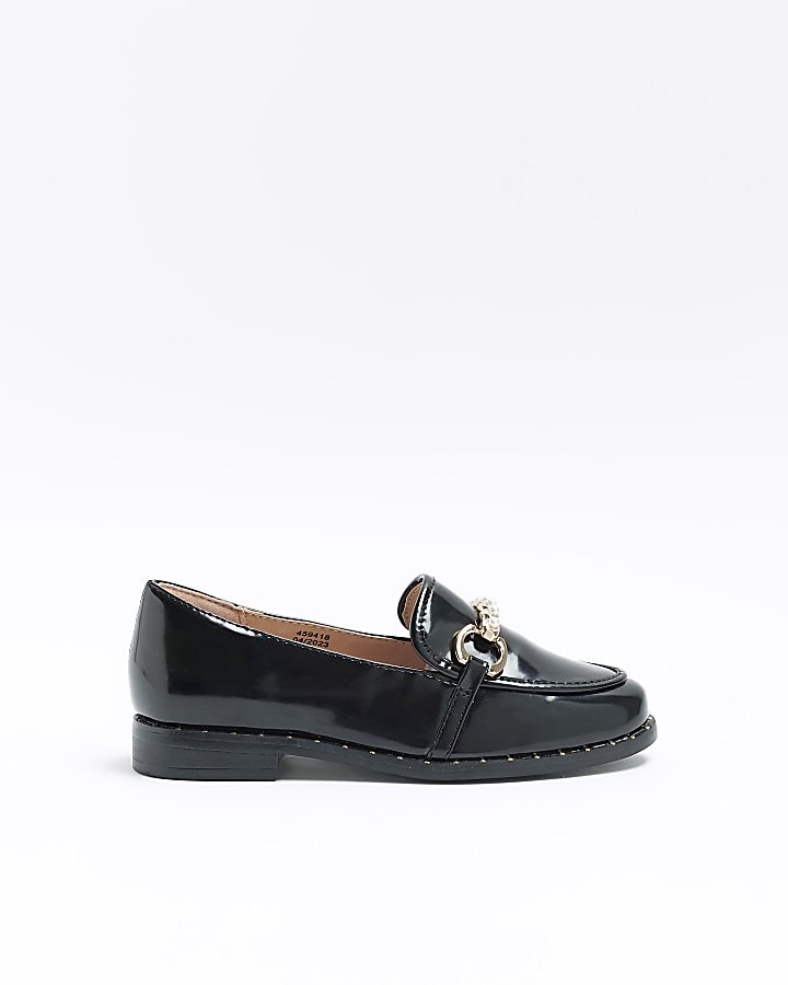 Girls black patent pearl chain detail loafers