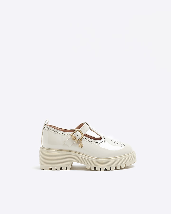 Wide fit clearance cream shoes