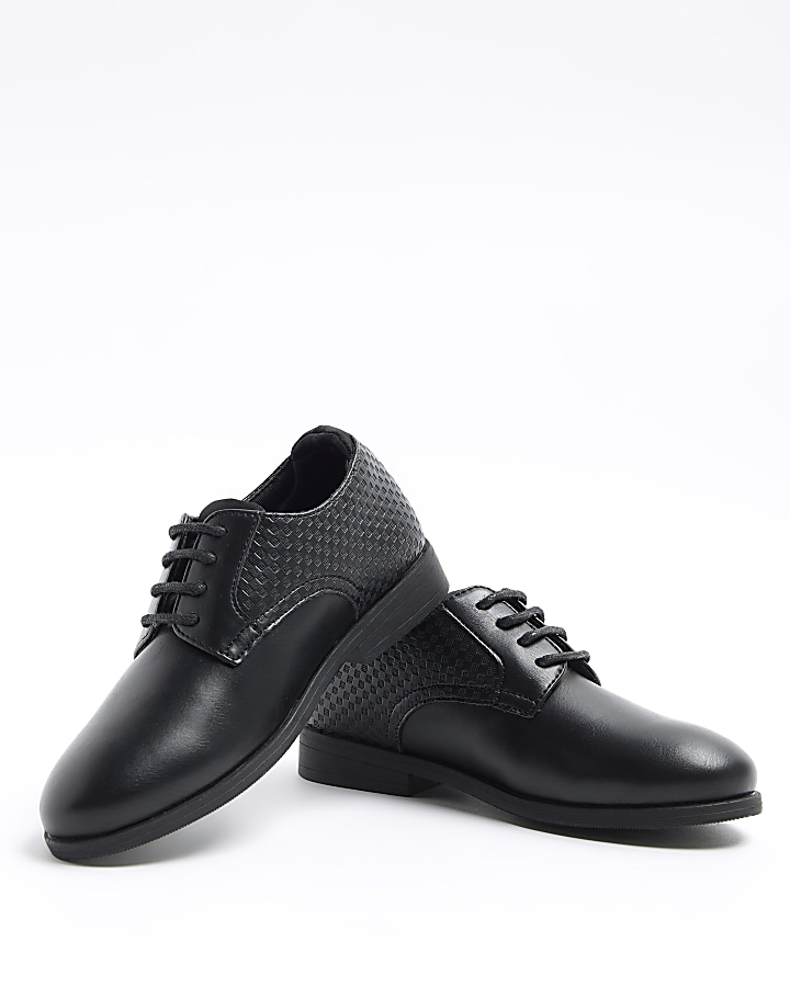 Boys black embossed point shoes
