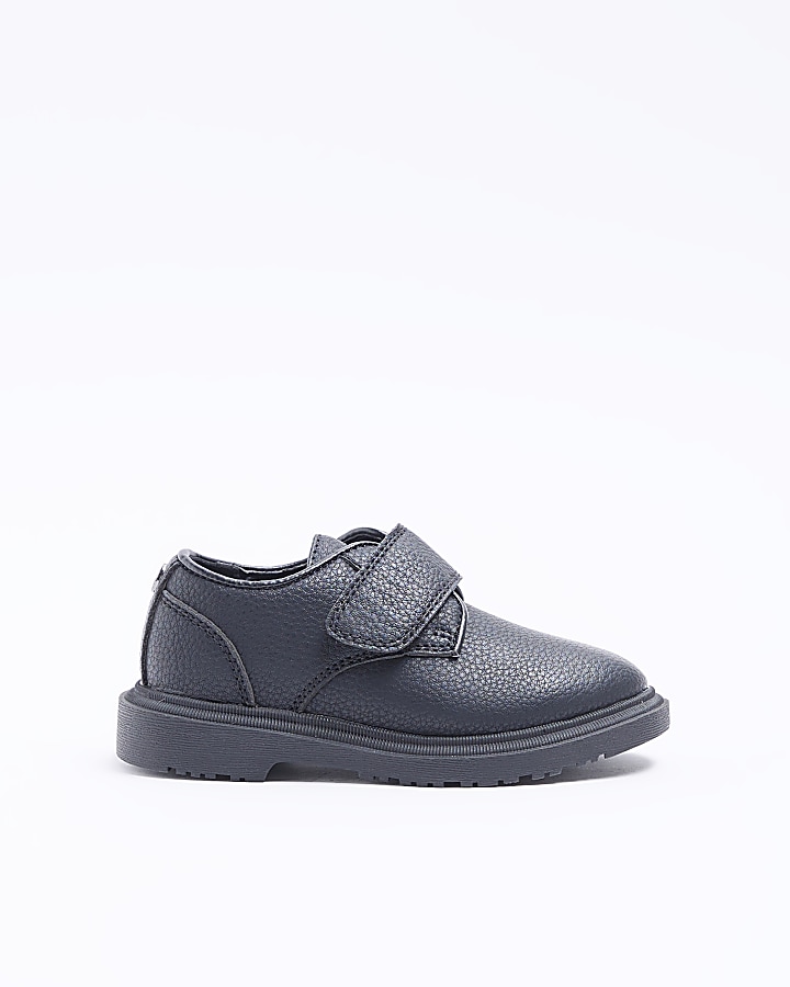 Mini boys black faux leather velcro shoes