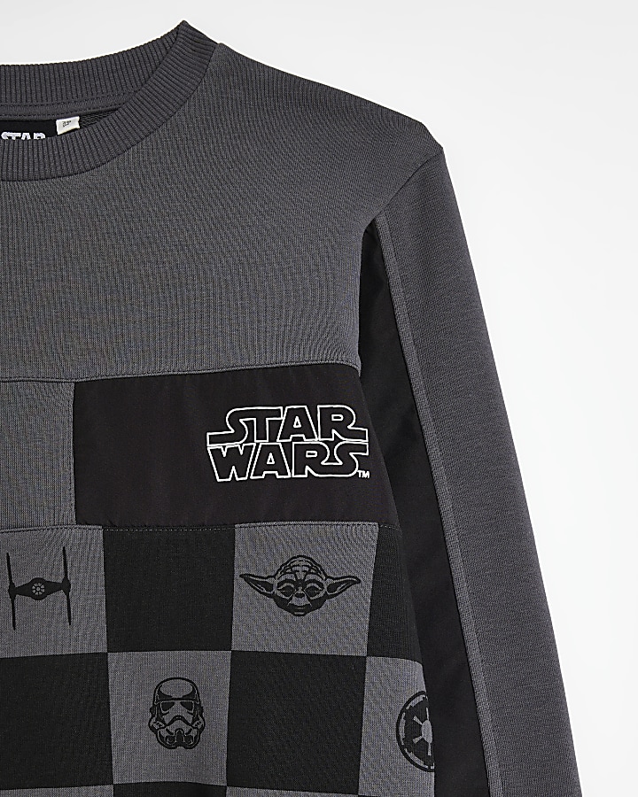 Boys grey Star Wars checkerboard sweatshirt