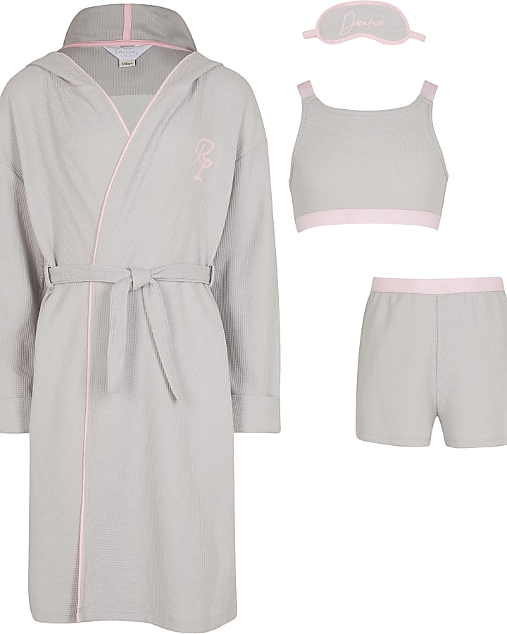 Girls grey gown and pyjama set