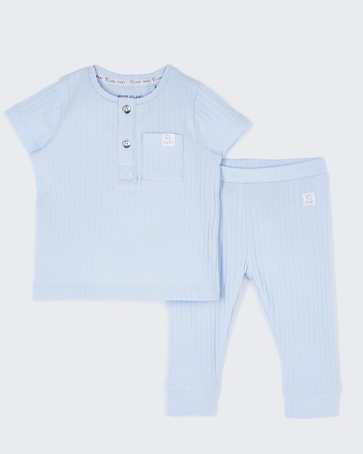 Baby blue ribbed outfit