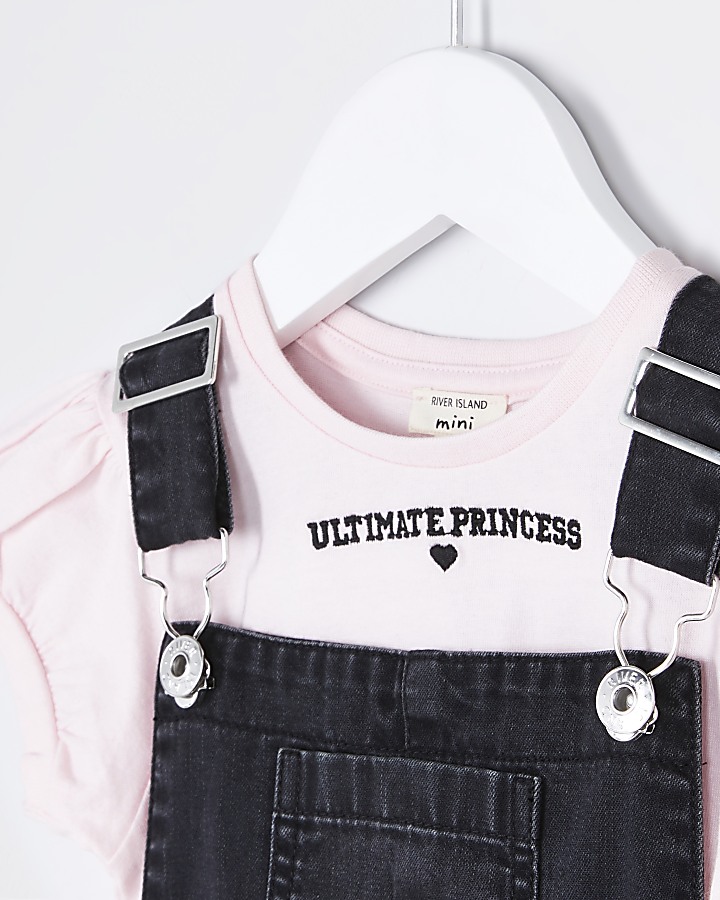 Mini girls black dungaree and t-shirt outfit