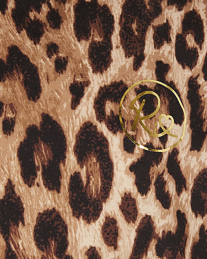 Girls brown leopard print t-shirt outfit