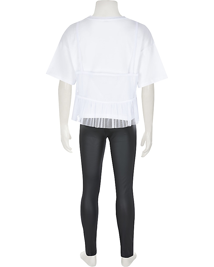 Girls white t-shirt and leggings outfit