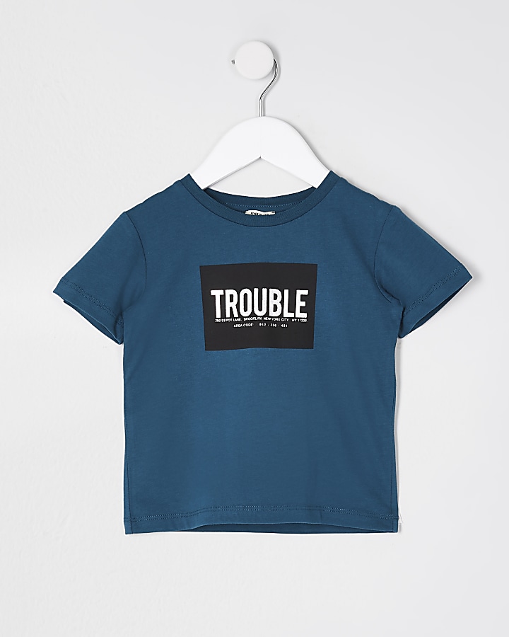 Mini boys teal 'Trouble' box print t-shirt