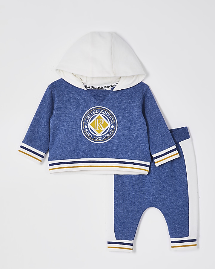 Baby blue colour block hoodie outfit