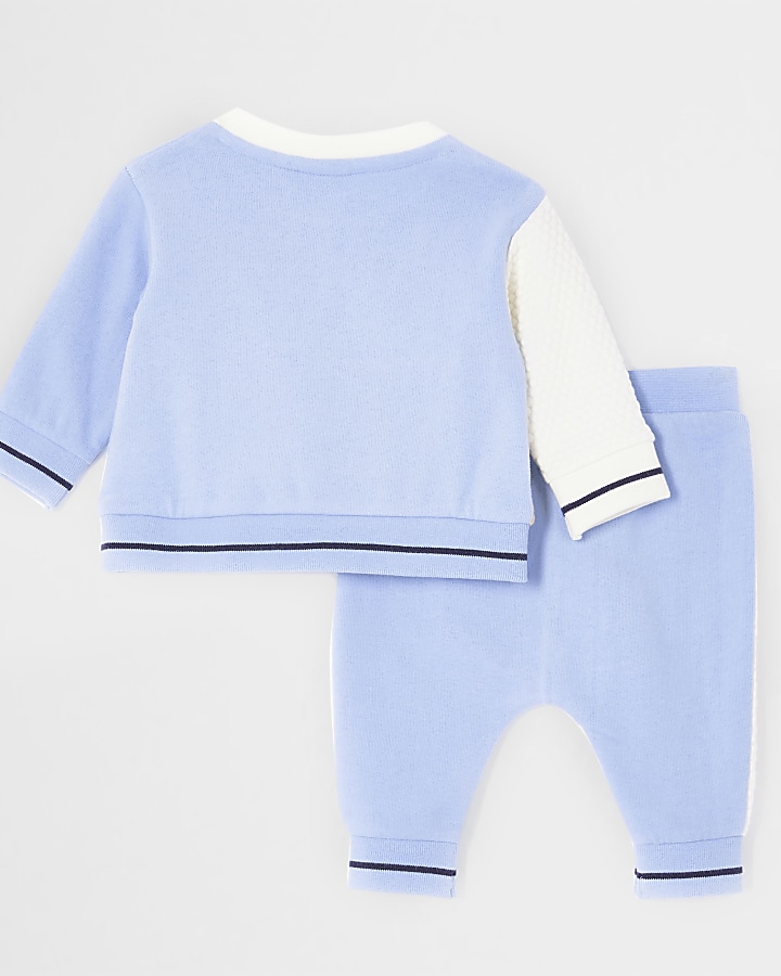 Baby blue colour block tape sweatshirt outfit