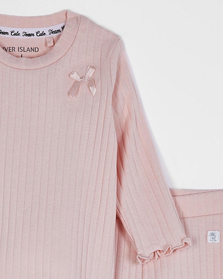 Baby pink ribbed bow legging outfit