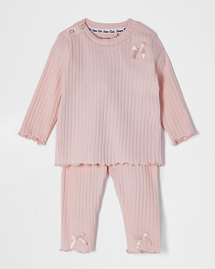 Baby pink ribbed bow legging outfit