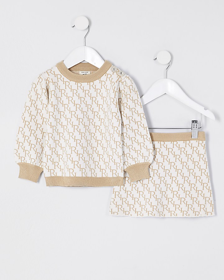 Mini girls cream knit monogram skirt outfit