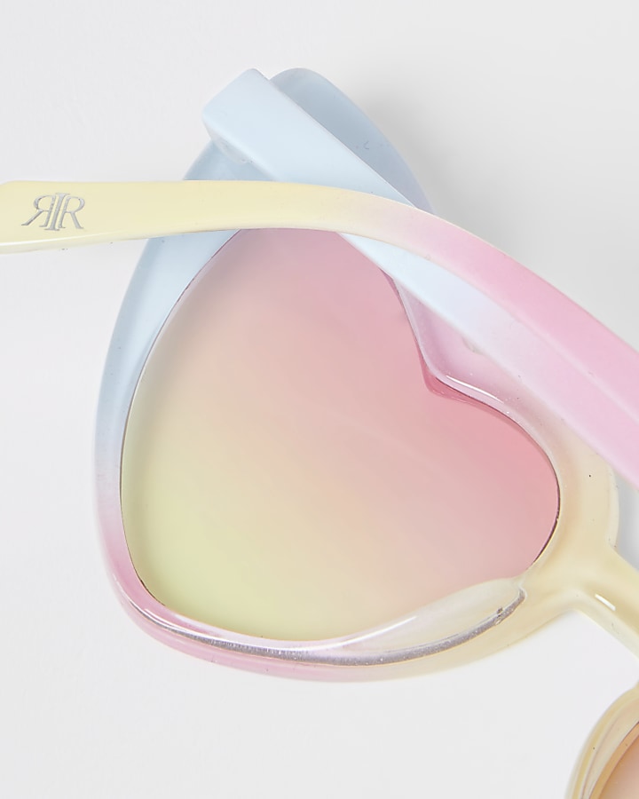 Mini girls pink heart shaped sunglasses