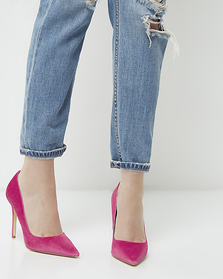 Pink velvet court shoes