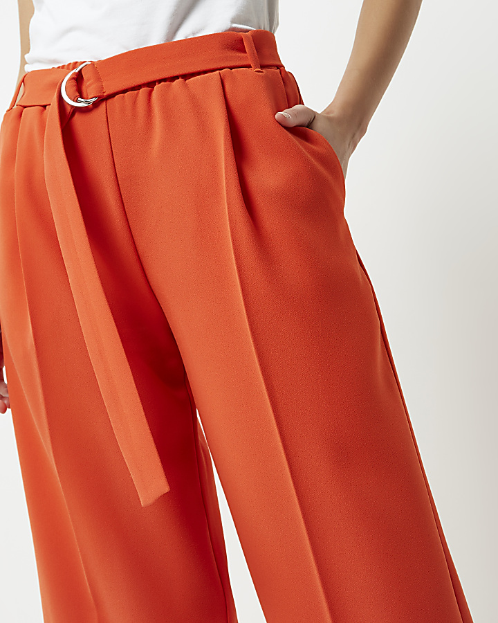 Red D-ring belted culottes