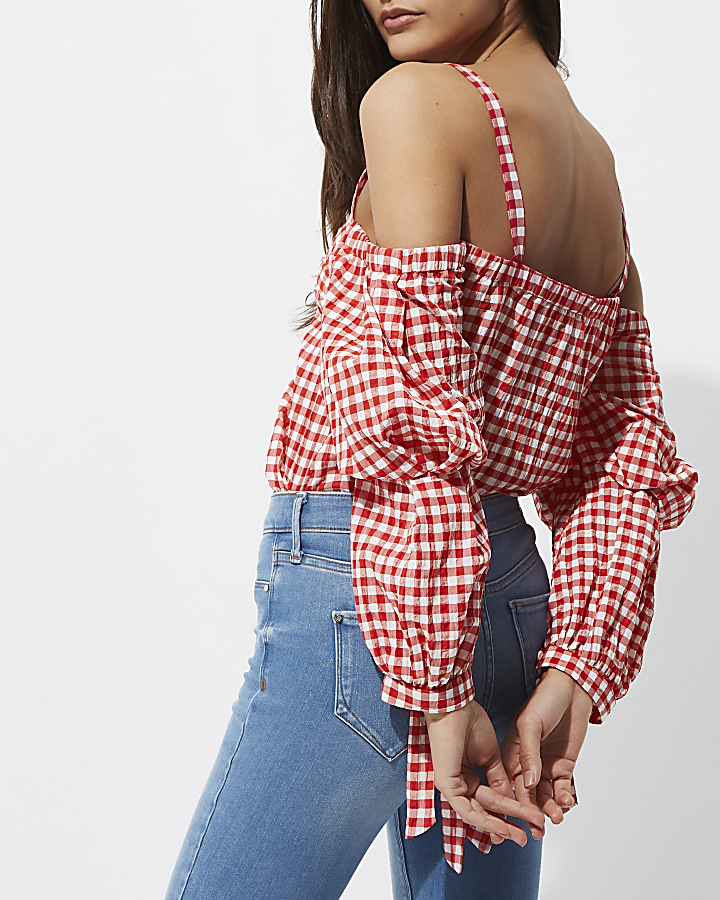Red check print puff sleeve top