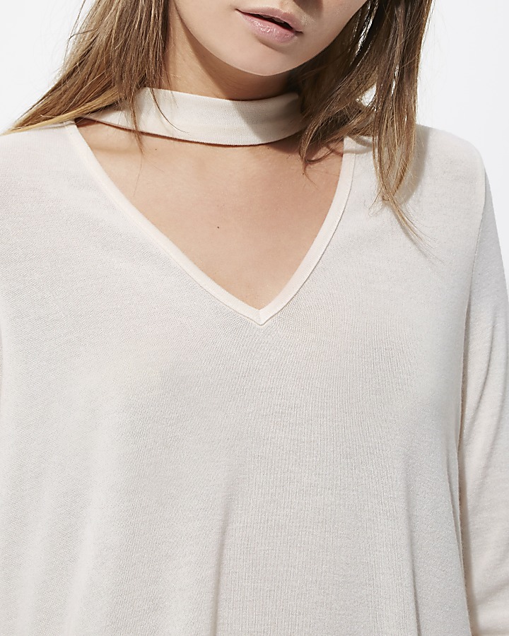 White knitted choker top