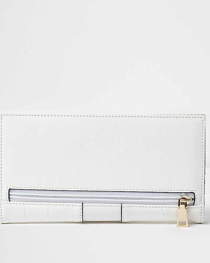 White croc embossed slim foldout purse