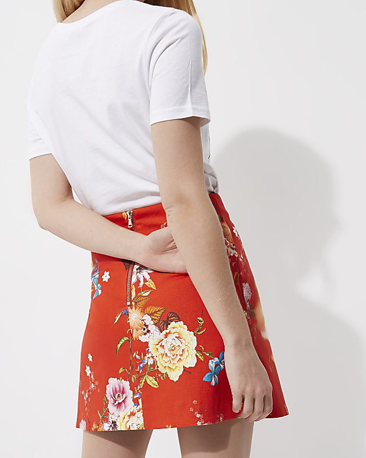 Red floral print mini skirt