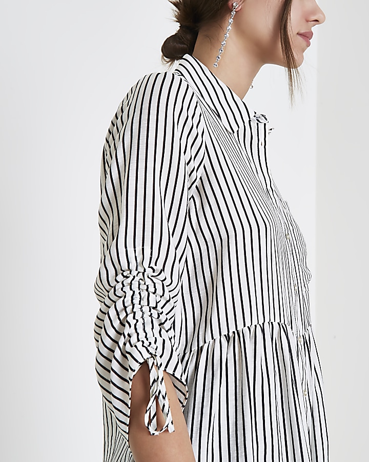 White stripe print ruched sleeve shirt dress