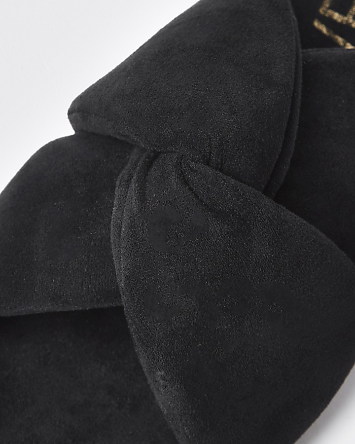 Black padded knot detail sandal