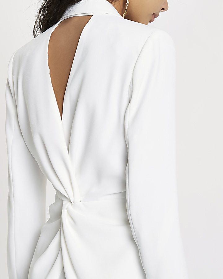 White fitted twist back blazer