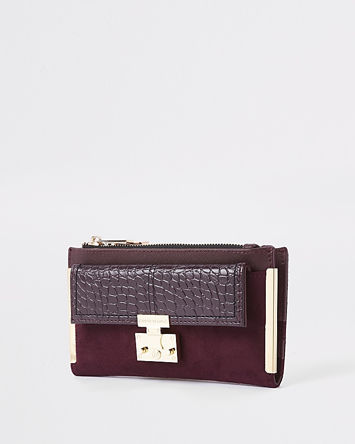 Dark red lock pocket front foldout purse