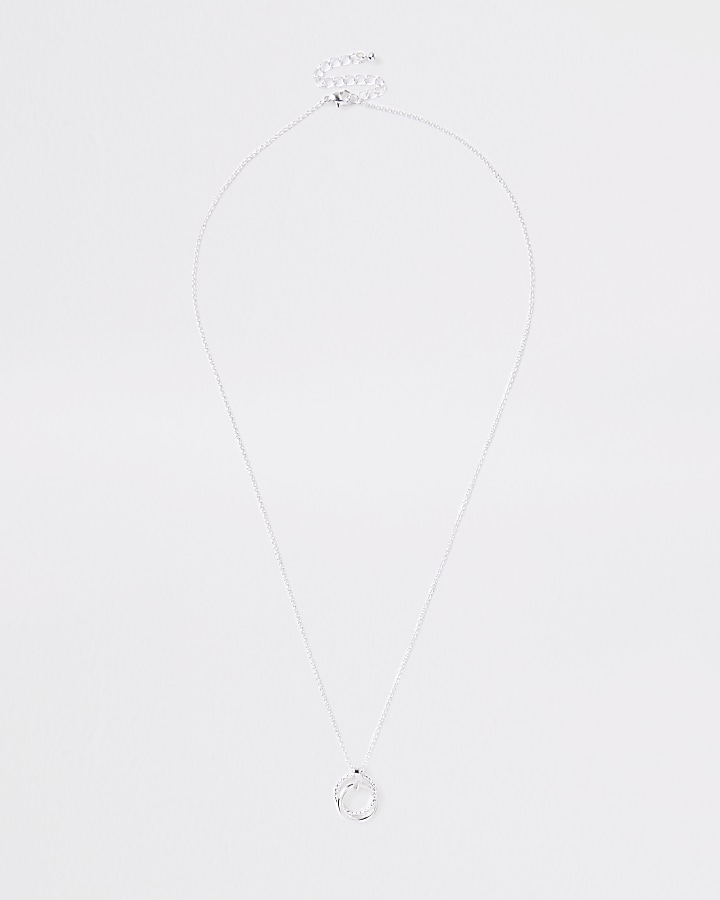 Silver tone interlink circle chain necklace