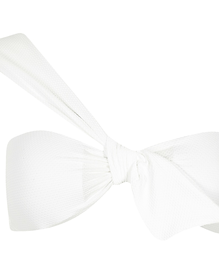 White textured knot front bikini top