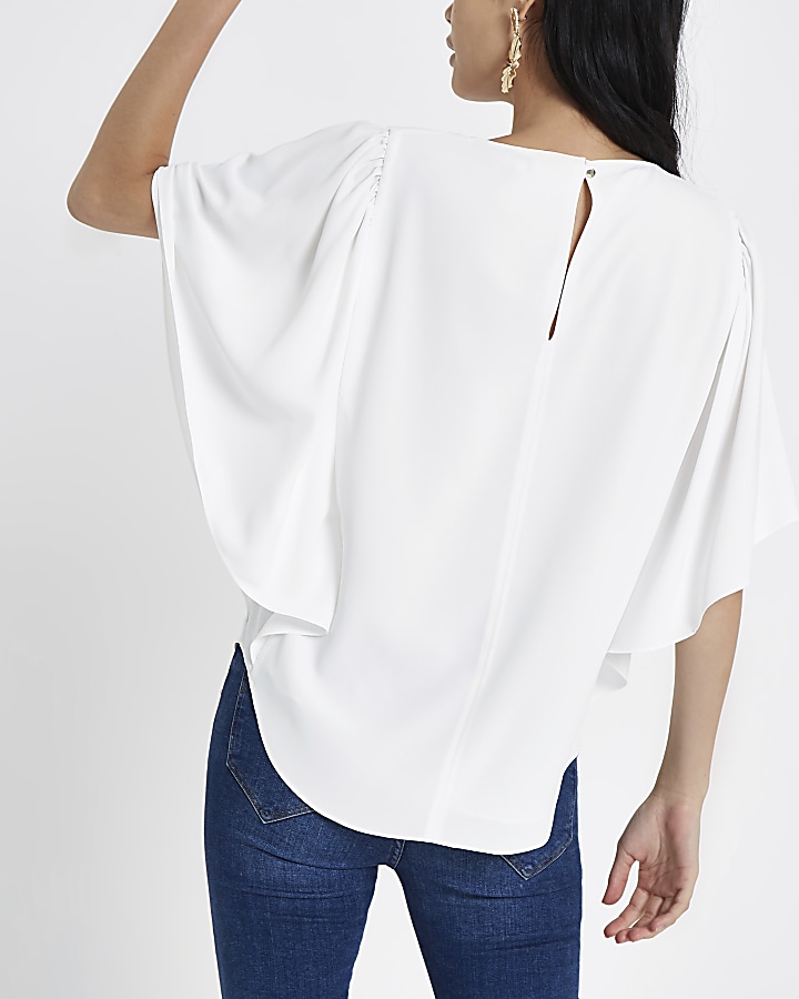White round neck frill sleeve blouse